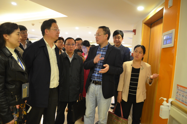 贵州省大方县党政领导代表到广州现代医院考察调研